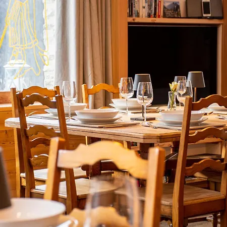 La Bergere Hotel *