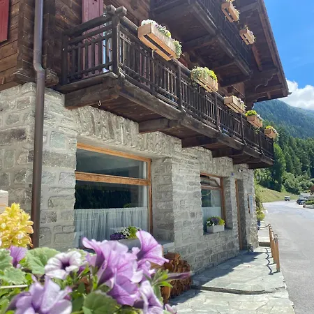 La Bergere * Ayer