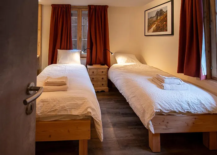 La Bergere Hotel *