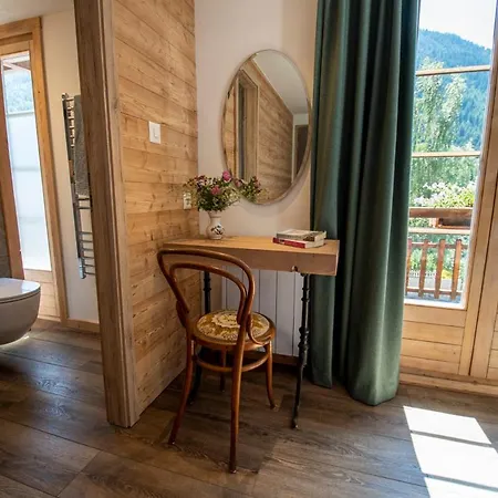 La Bergere Hotel Ayer